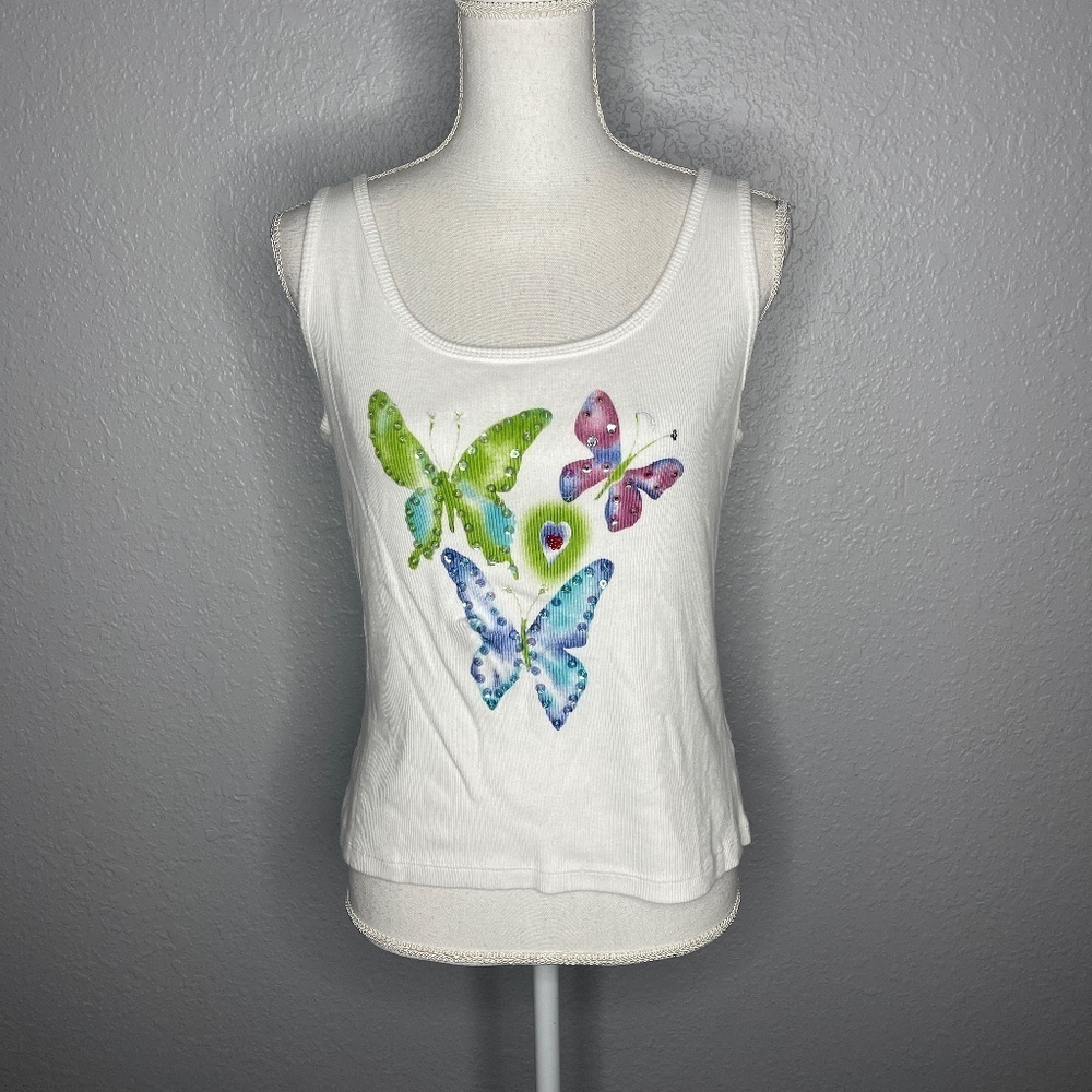 White tank‎ top with butterflies design